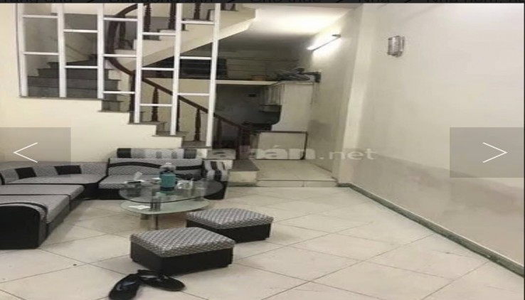 Cho thuê nhà ngõ 66 Hào Nam 4 tầng, 30m2, 4 ngủ, 10 Triệu ở gia đình, nhóm đi làm